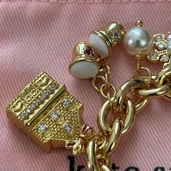 NWOT Kate Spade Gold Tone Charm Bracelet with Pearl & Enamel Accents - Picture 8 of 8